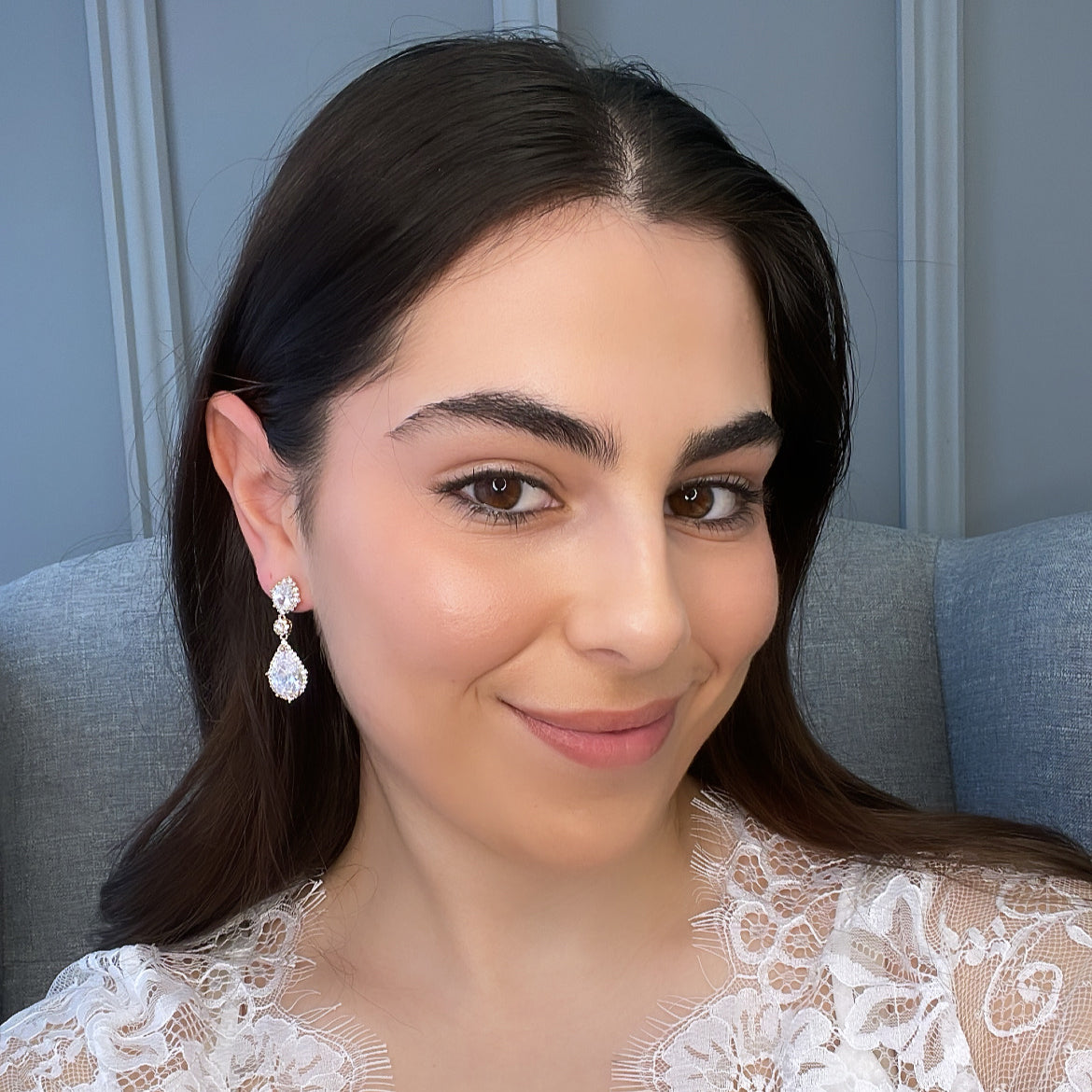 Bridal Earrings: How to Find the Right Pair to Match Your Wedding Dress