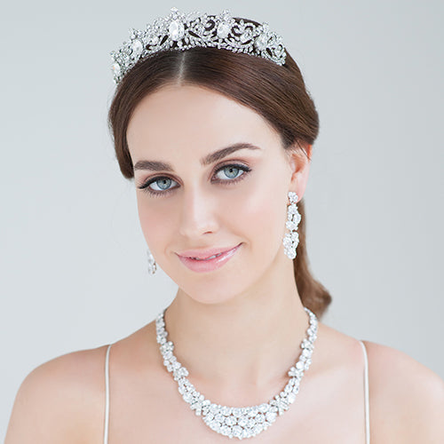 TIPS FOR BRIDAL JEWELLERY & HAIR PIECE CARE