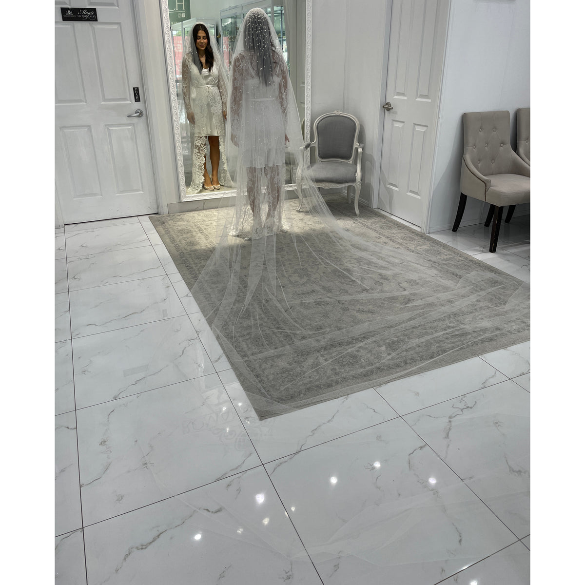 Vienna Pearl Bridal Veil Veils - Traditional