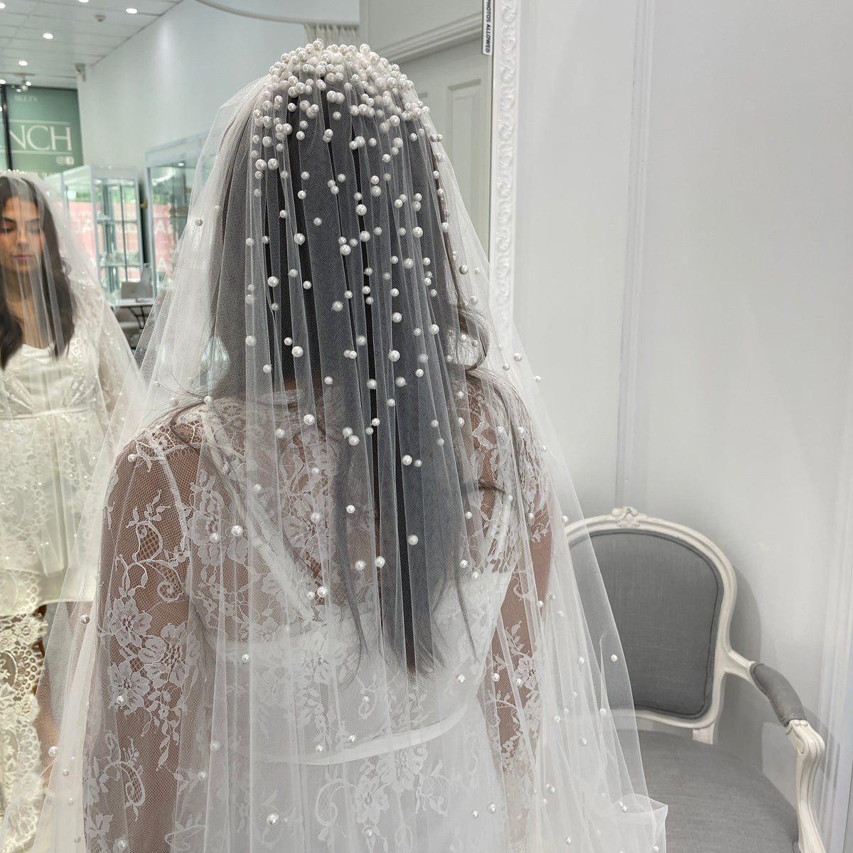 Vienna Pearl Bridal Veil Veils - Traditional
