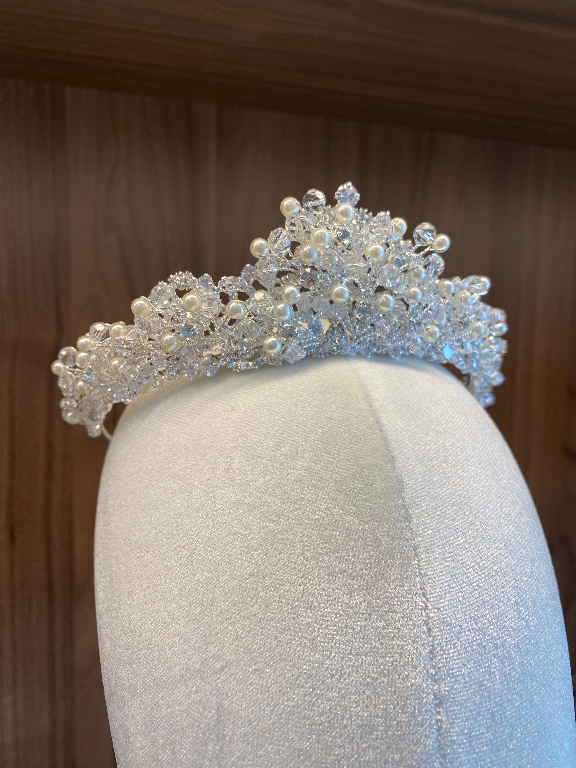 Isea Pearl Bridal Crown Hair Accessories - Tiara & Crown