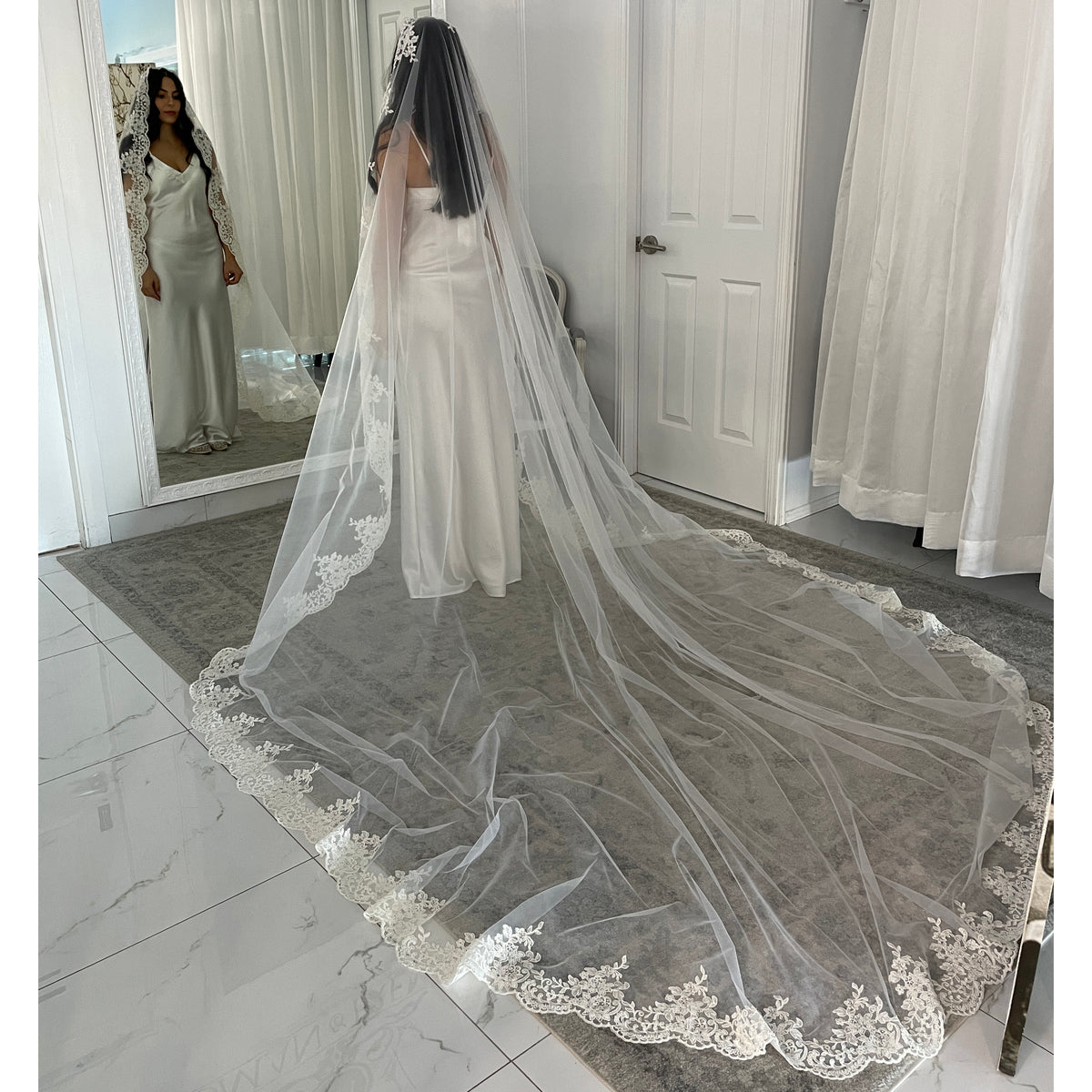 Rena Mantilla Lace Veil Veils - Traditional