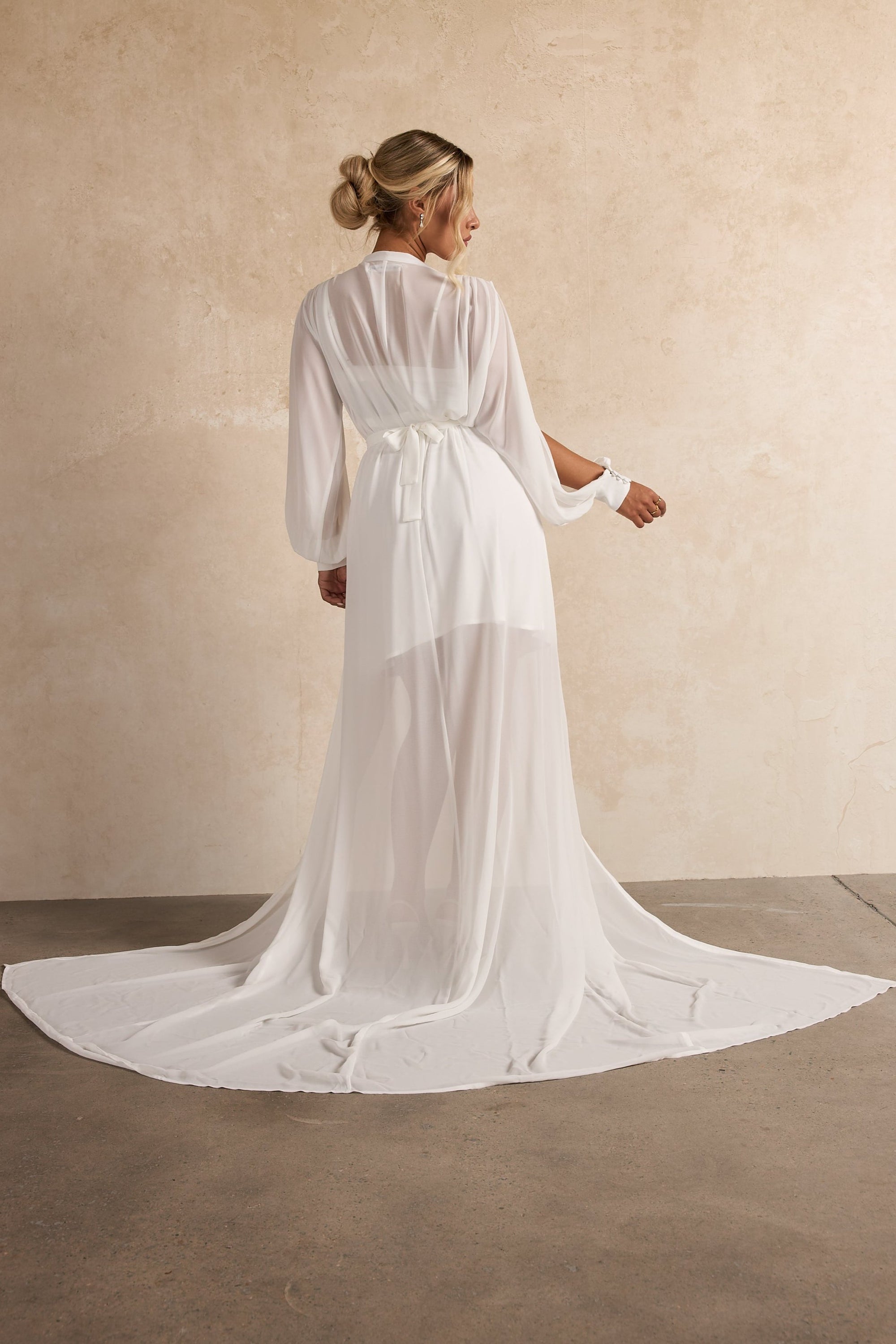 Elora Bridal Robe Bridal Robe - RTW