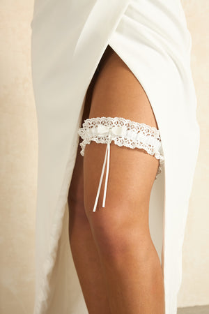 Ezra Lace Garter