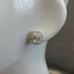 Anandi Bridal Earrings Earrings - Classic Stud    
